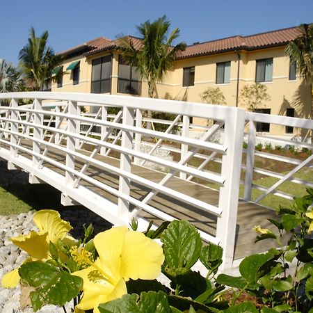 Naples Bay Resort & Marina Екстериор снимка